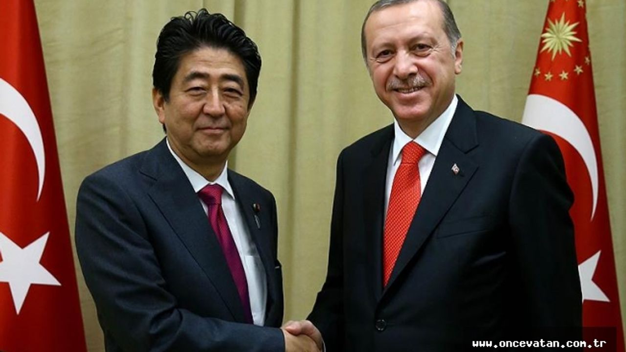 Japonya Başbakanı Abe'den Erdoğan'a tebrik