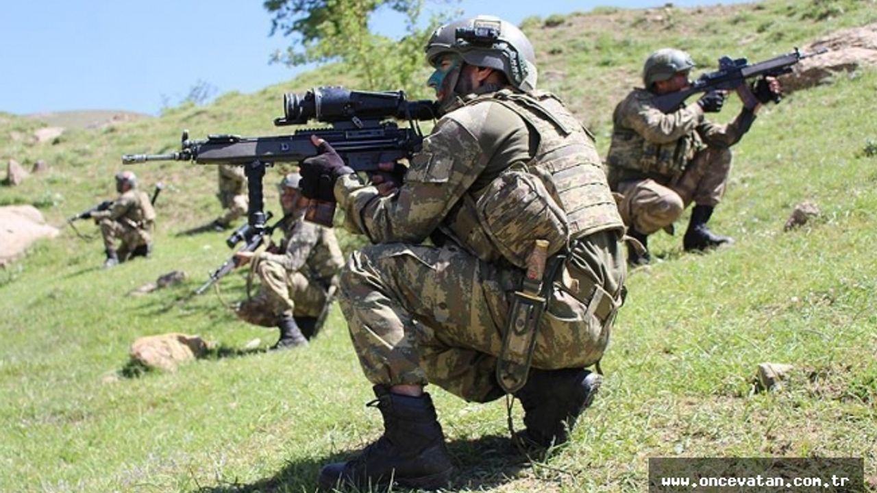 Mardin'de 3 kadın terörist teslim oldu