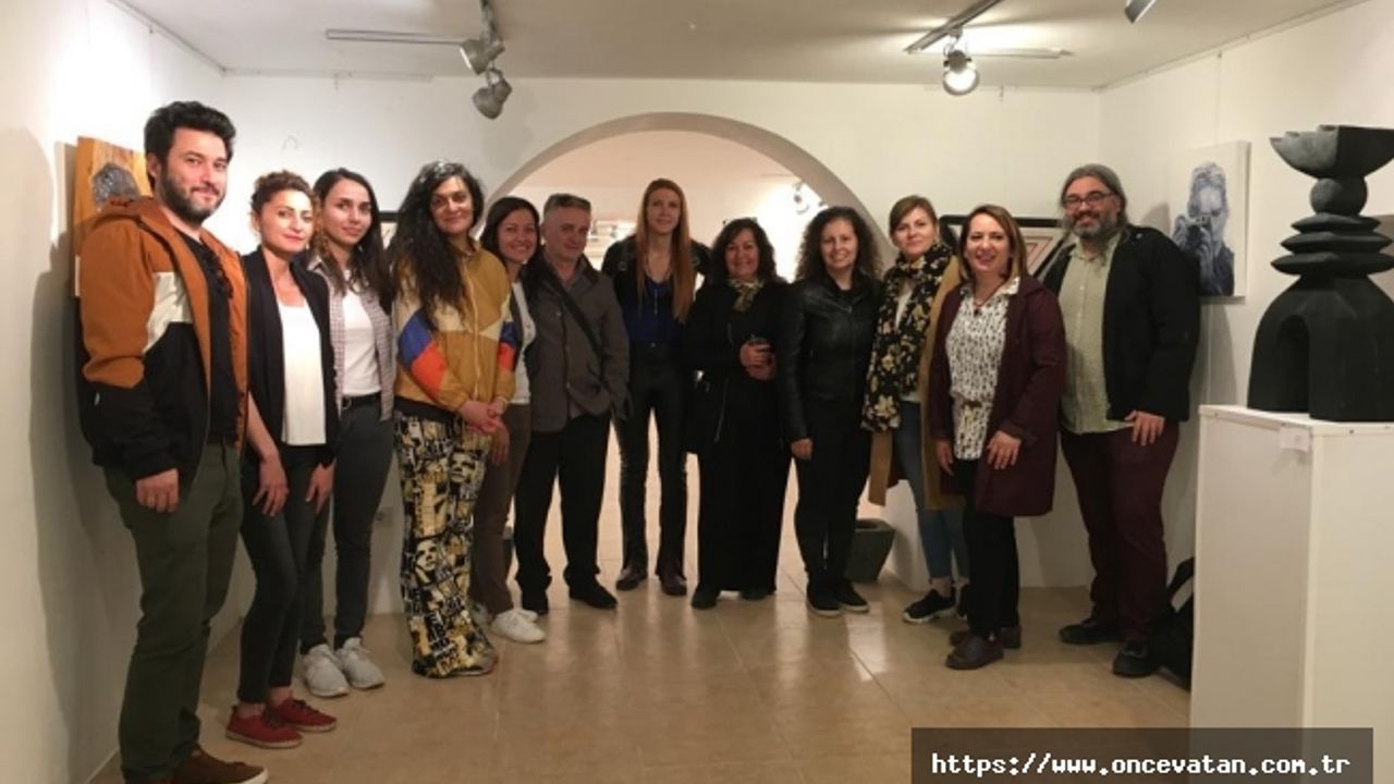 DİBEKLİHAN’DAN DÜNYA SANAT GÜNÜNE ÖZEL KARMA SERGİ…
