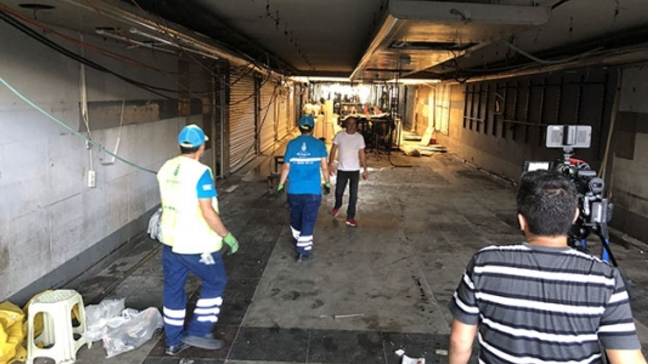 Eminönü'nde sel felaketinin üzerinden 1 hafta geçti; Onarım çalışmaları sürüyor