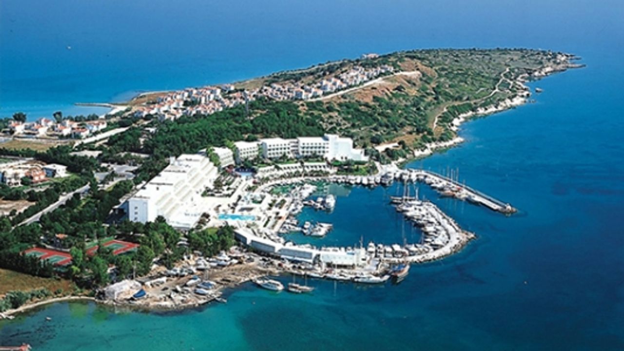 BU ÇEŞMEDEN EN GÜZEL SAHİLLER AKIYOR: ÇEŞME