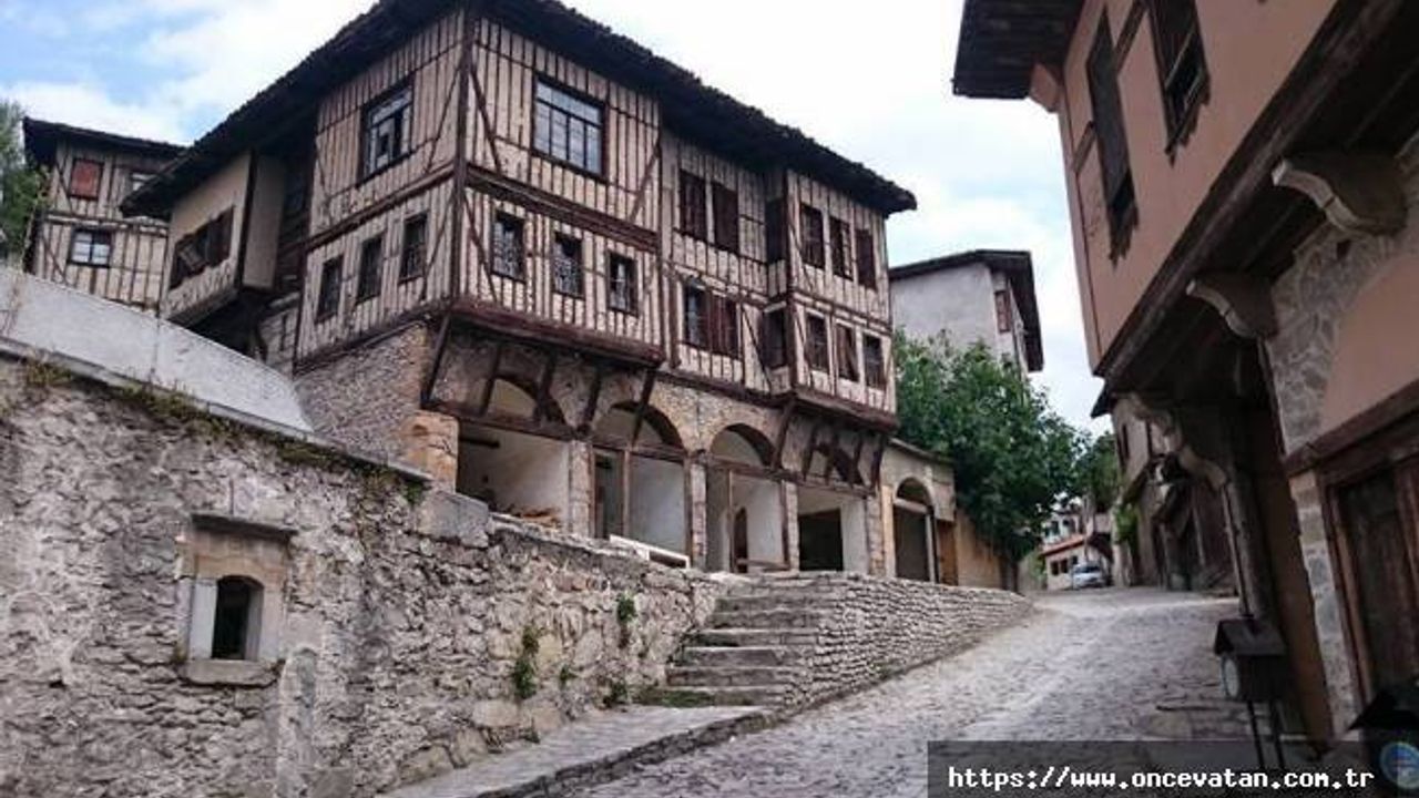 BURAM BURAM OSMANLI KOKAN ŞEHİR: SAFRANBOLU