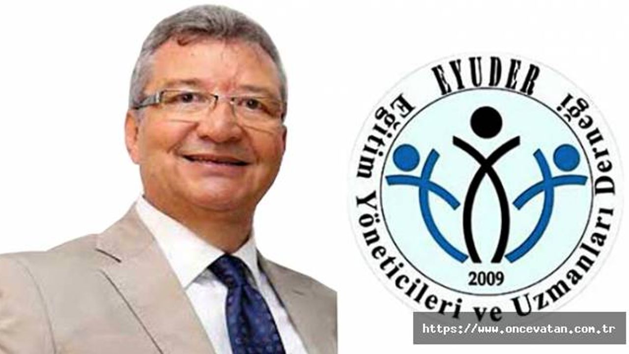Sait Gürsoy’a Yılın Örnek Köşe Yazarı Ödülü 