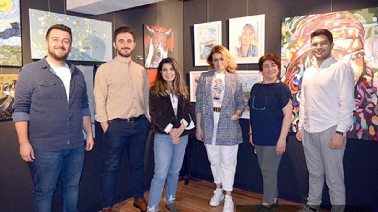 “FELICIT’Y” Sergisi-La Visione Art Gallery’de 