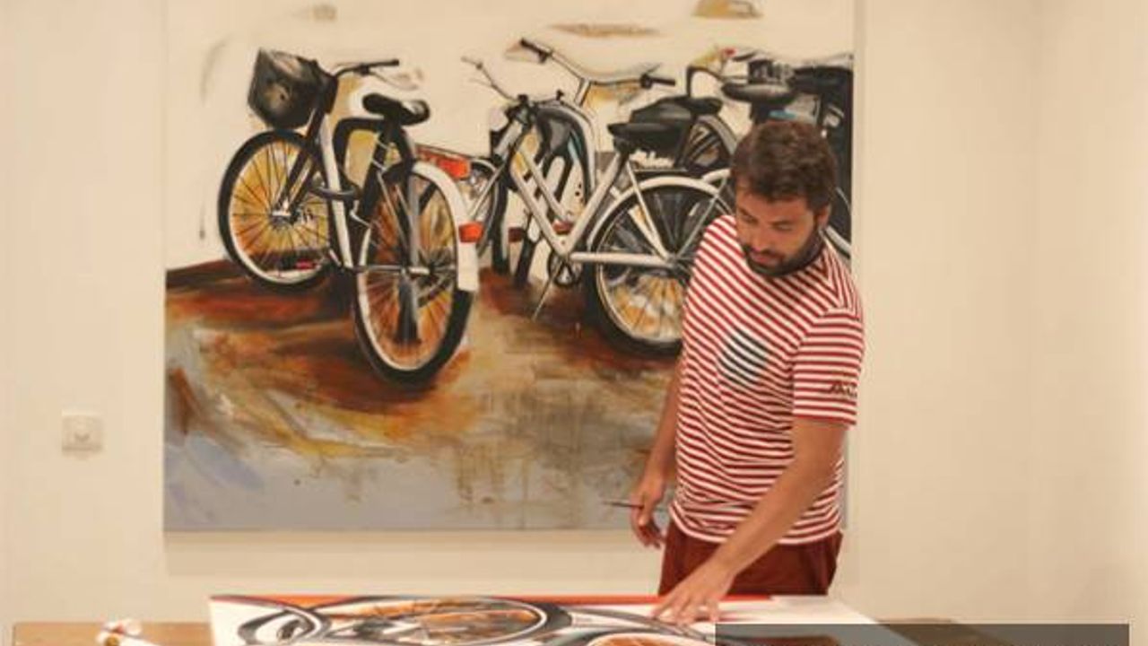 Ressam Burak Erim’in gurur veren başarısı