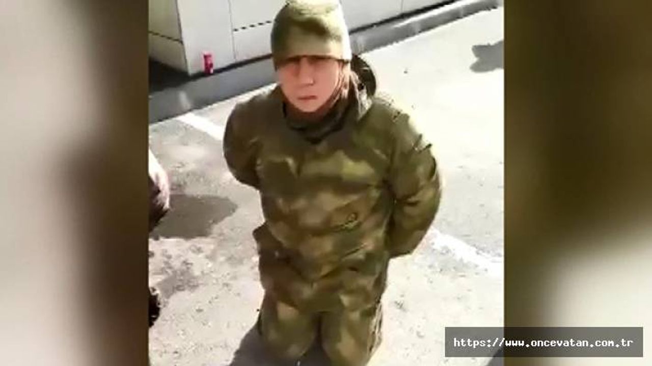 Kiev’de esir alınan Rus askerlerinin görüntüleri paylaşıldı