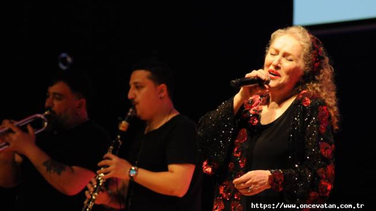 Suzan Kardeş’in şarkıları öğrencilere burs oldu