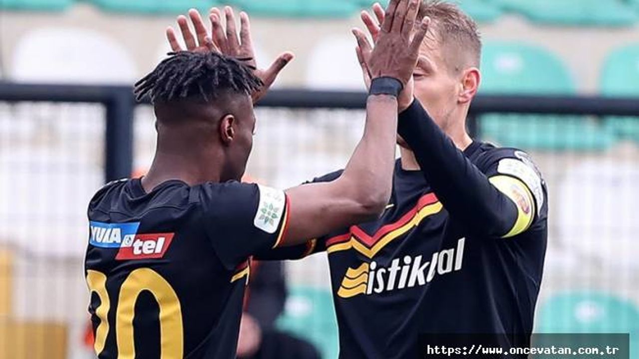 Kayserispor, İstanbul deplasmanında rahat kazandı