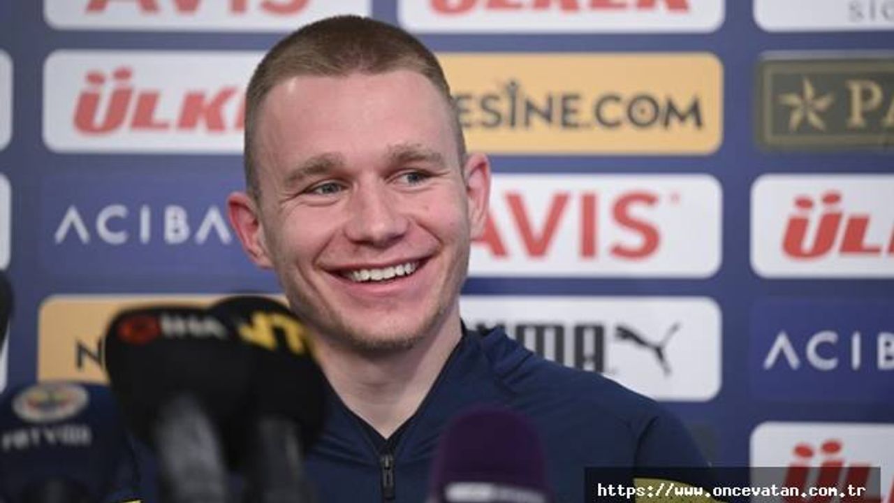 Fenerbahçe'nin Macar stoperi Szalai: Pazar günü 3 puanla ayrılmayı umuyoruz