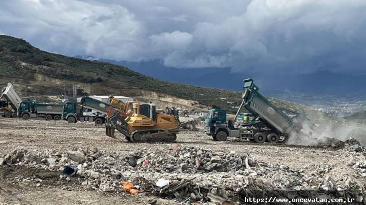 GEKADER'den "Deprem bölgesindeki enkazların dönüşümüne bir an önce başlanılmalı" çağrısı