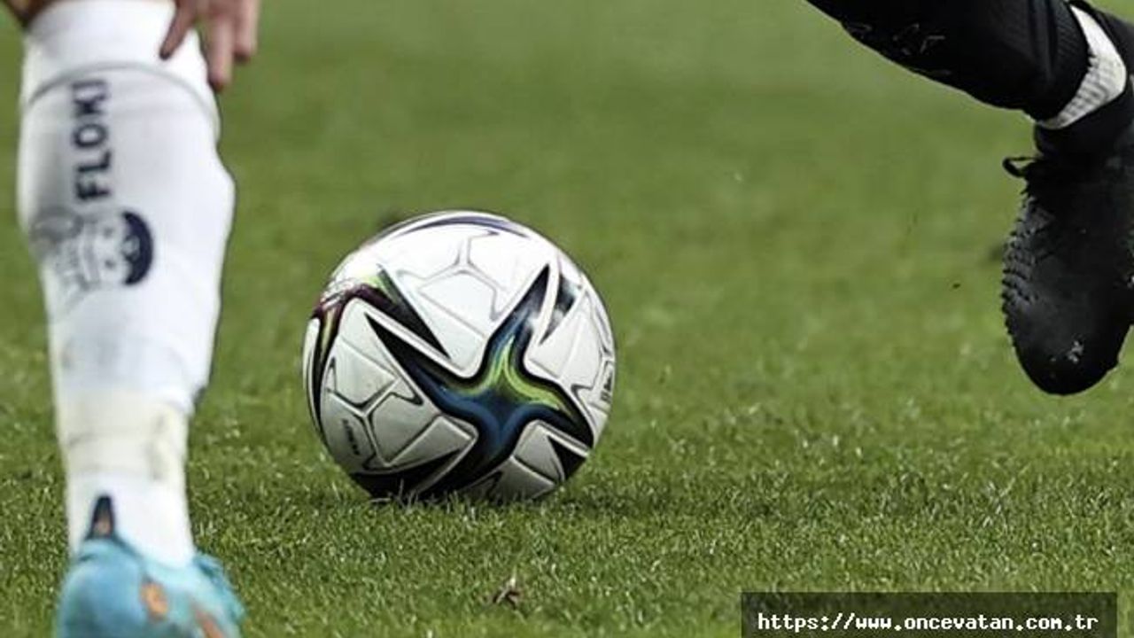 Beşiktaş Süper Lig'de yarın Fenerbahçe'ye konuk olacak
