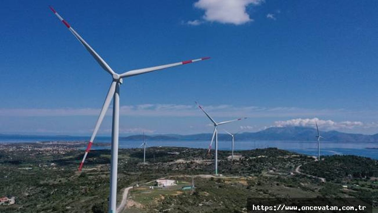 Depolamalı rüzgar ve güneş enerjisi alanında ilk önlisanslar verilmesiyle 1,5 milyar dolarlık yatırım sahaya yansıyacak