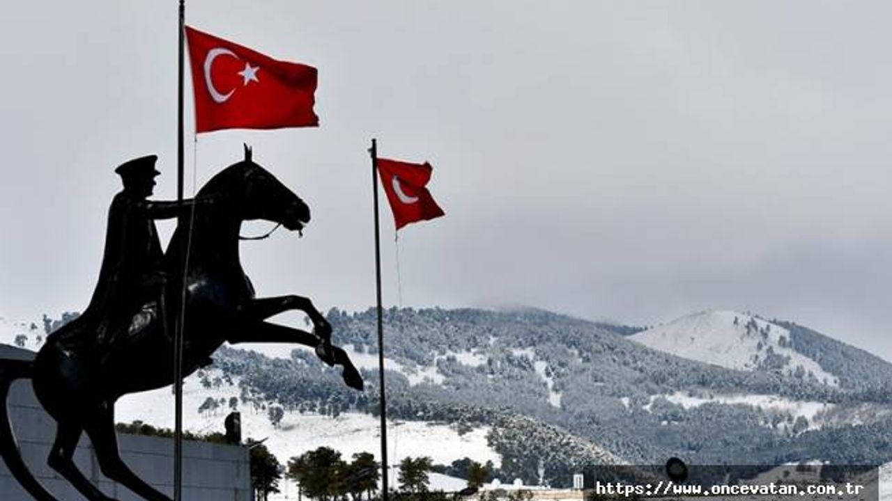 Erzurum, Kars ve Ardahan ilkbaharda yağan karla beyaza büründü