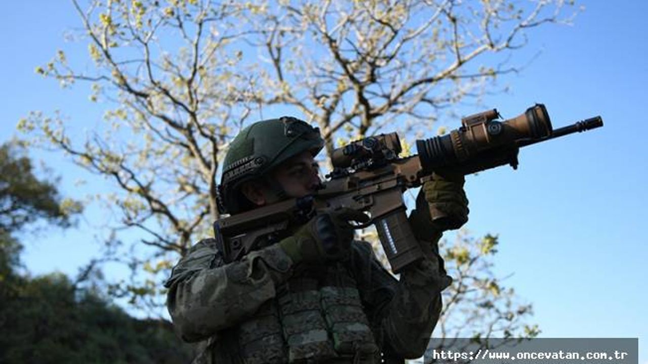 Irak'ın kuzeyindeki barınma kamplarından kaçan 4 PKK'lı terörist teslim oldu