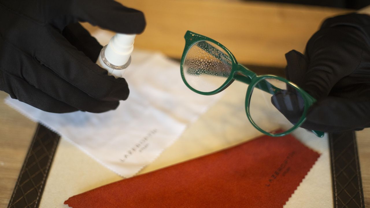 İyi Temizlenmeyen Gözlükler, Bakteri Yuvasına Dönüşüyor