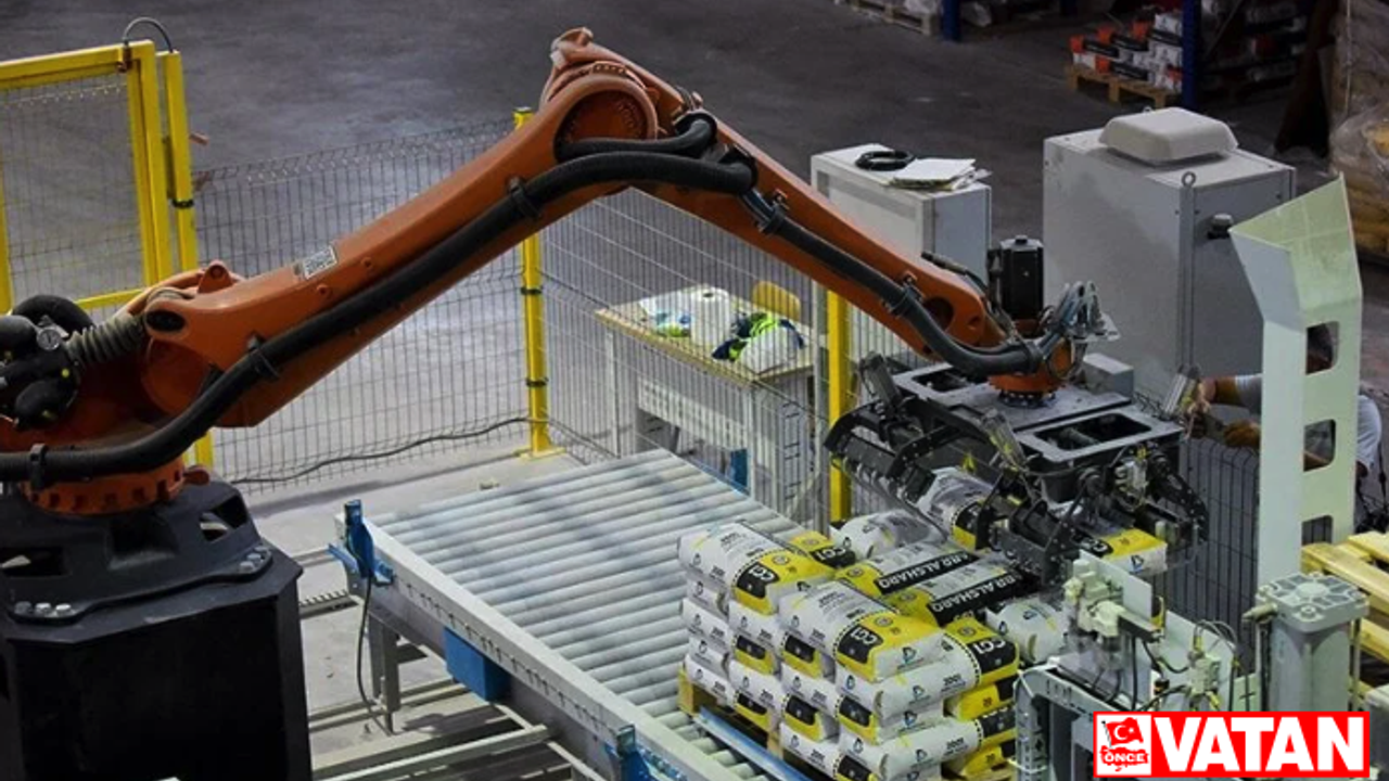 Irak’ın en teknolojik fabrikasında inşaat malzemelerinin üretimi robotlara emanet
