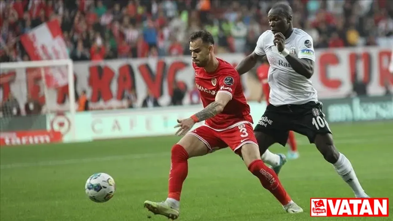 Beşiktaş,  Antalyaspor'u deplasmanda 3-1 yendi