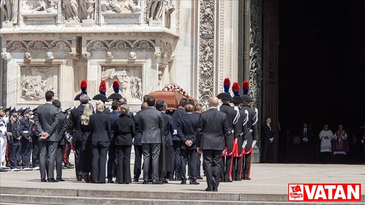 Berlusconi, devlet töreniyle son yolculuğuna uğurlandı