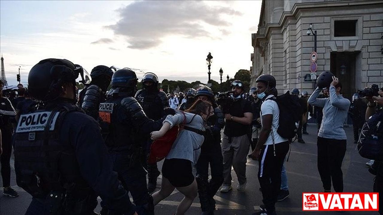 Fransa protestoları bastırmak için yurt dışından tavsiye istediği iddiasını yalanladı