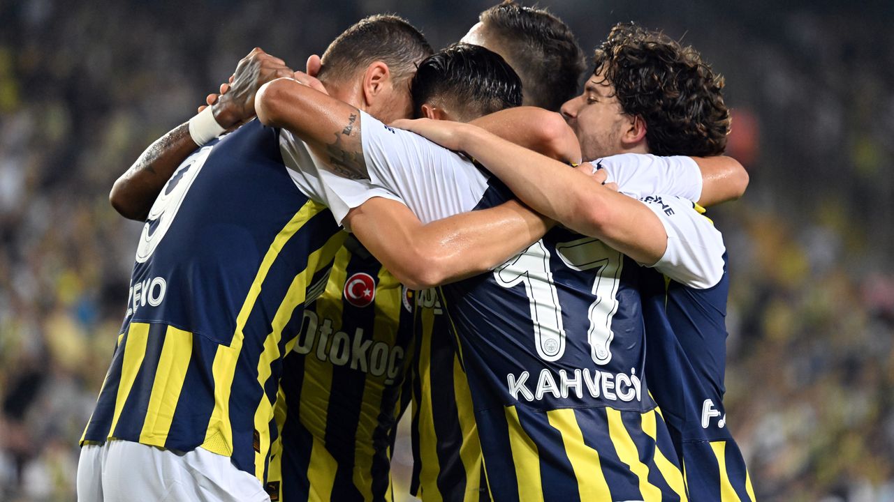 Fenerbahçe, Twente'yi Kadıköy'de 5-1 yendi