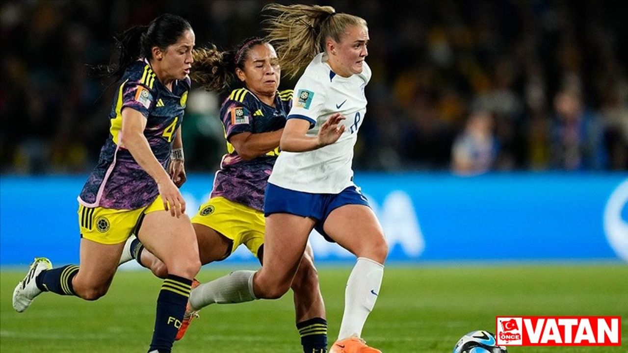 2023 FIFA Kadınlar Dünya Kupası'nda Avustralya ve İngiltere yarı finale yükseldi