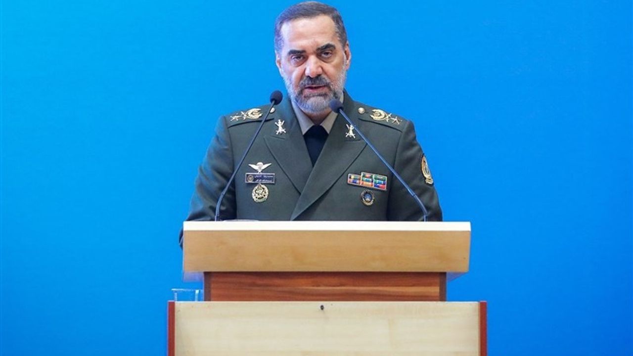 İran Savunma Bakanı Aştiyani: 