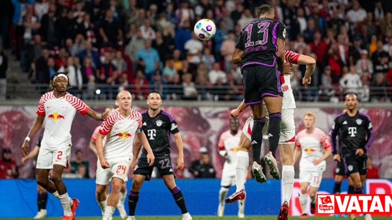 Bayern Münih 2-0 geriye düştüğü maçta Leipzig ile 2-2 berabere kaldı
