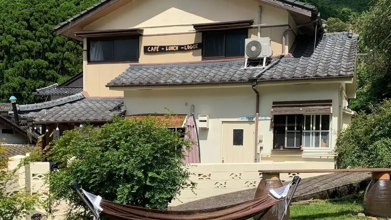 Fransız çiftin terk edilmiş Japon evi restorasyonu ve işe dönüşüm hikayeleri