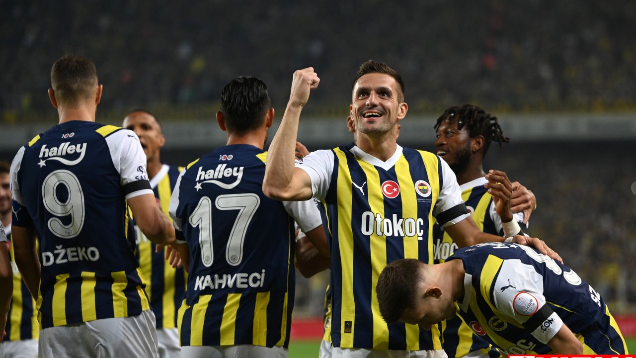 İlk yarı sonucu: Fenerbahçe 3 - Atakaş Hatayspor 0