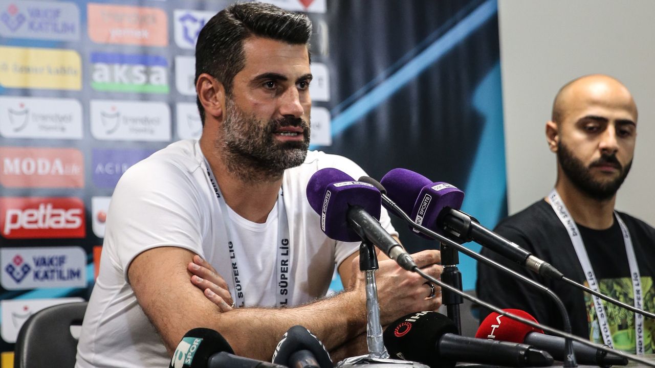 Atakaş Hatayspor Teknik Direktörü Volkan Demirel: Bunlardan ders çıkaracağız. Önümüzde bir kupa maçımız var.