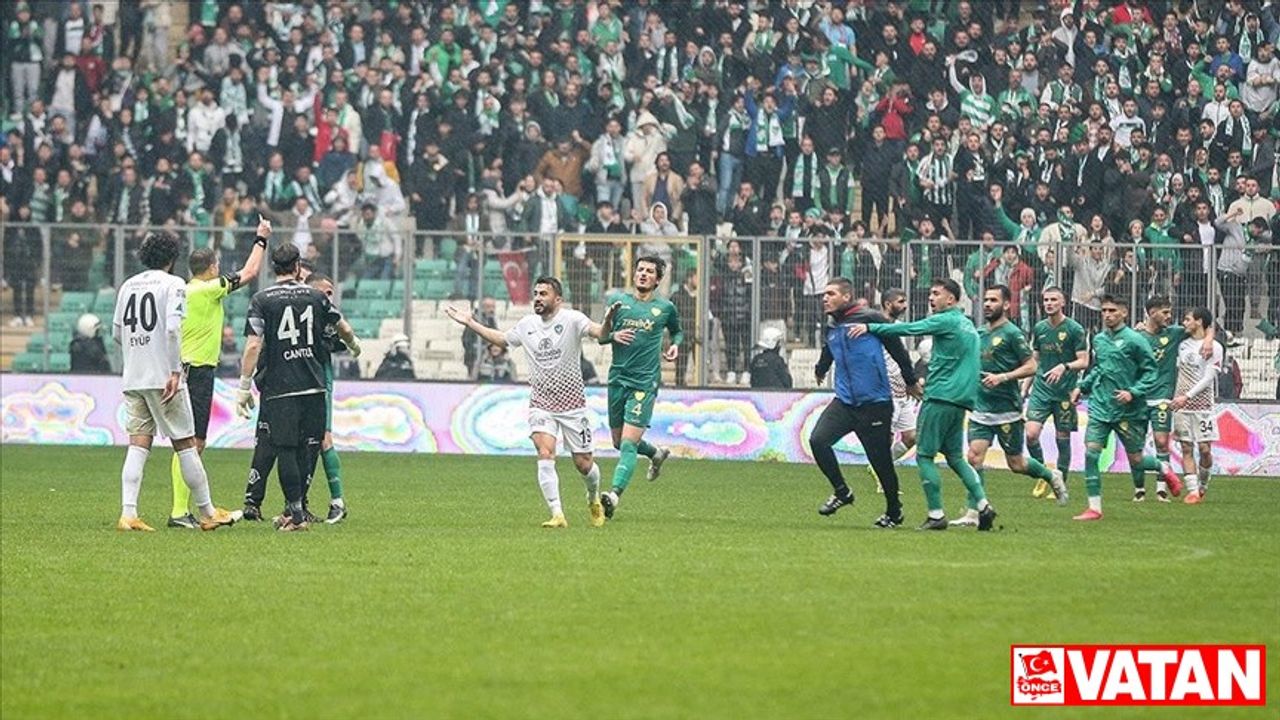 Bursaspor-Amed Sportif Faaliyetler maçındaki olaylarla ilgili 3 sanığa dava