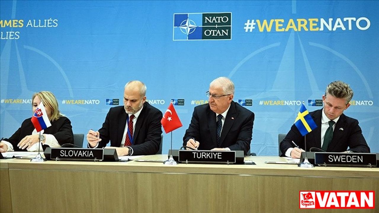 Milli Savunma Bakanı Güler, NATO Karargahı'nda 