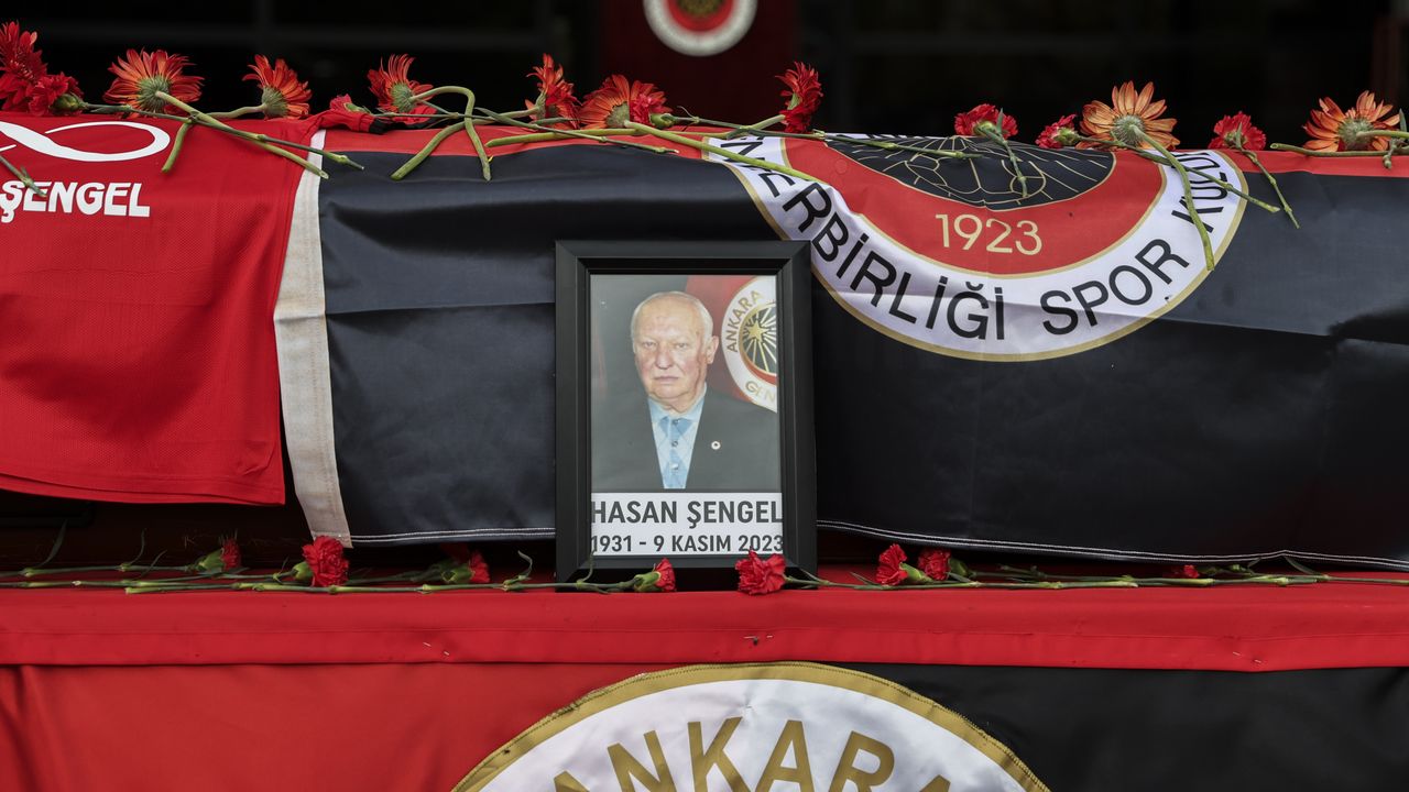 Gençlerbirliği Kulübünün eski başkanlarından Hasan Şengel, son yolculuğuna uğurlandı