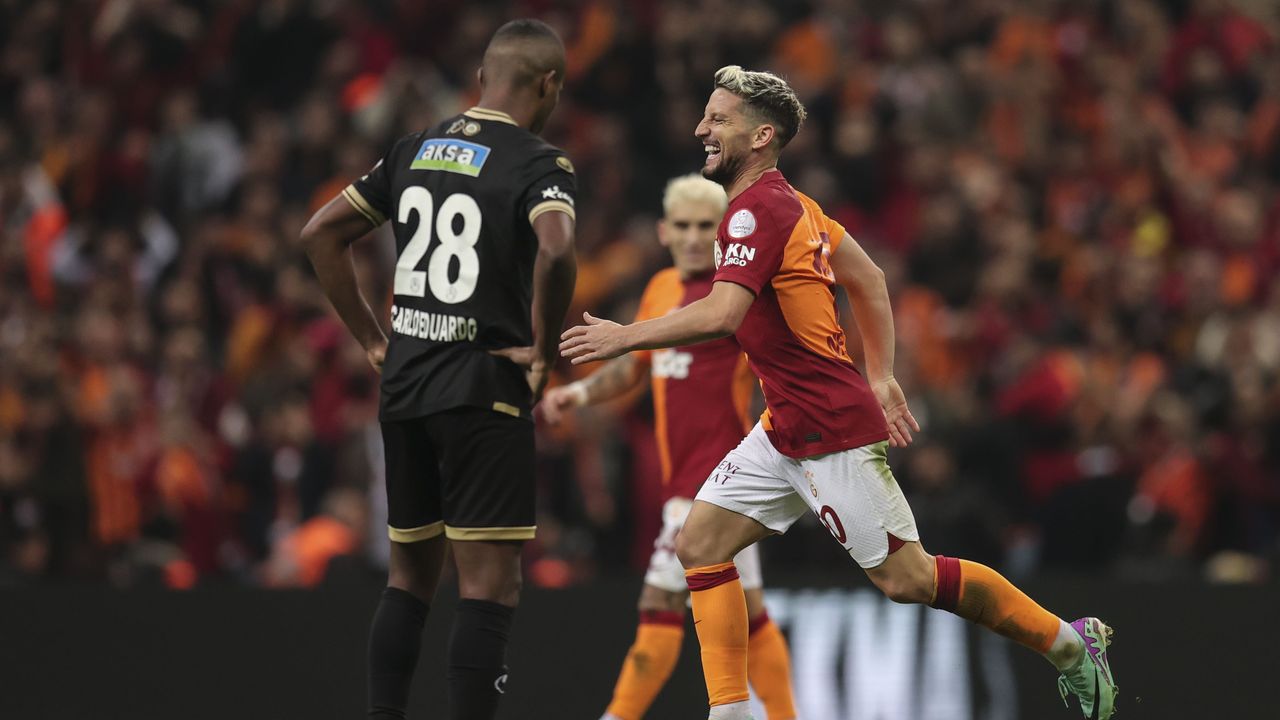 Galatasaray evinde rahat kazandı: 4-0