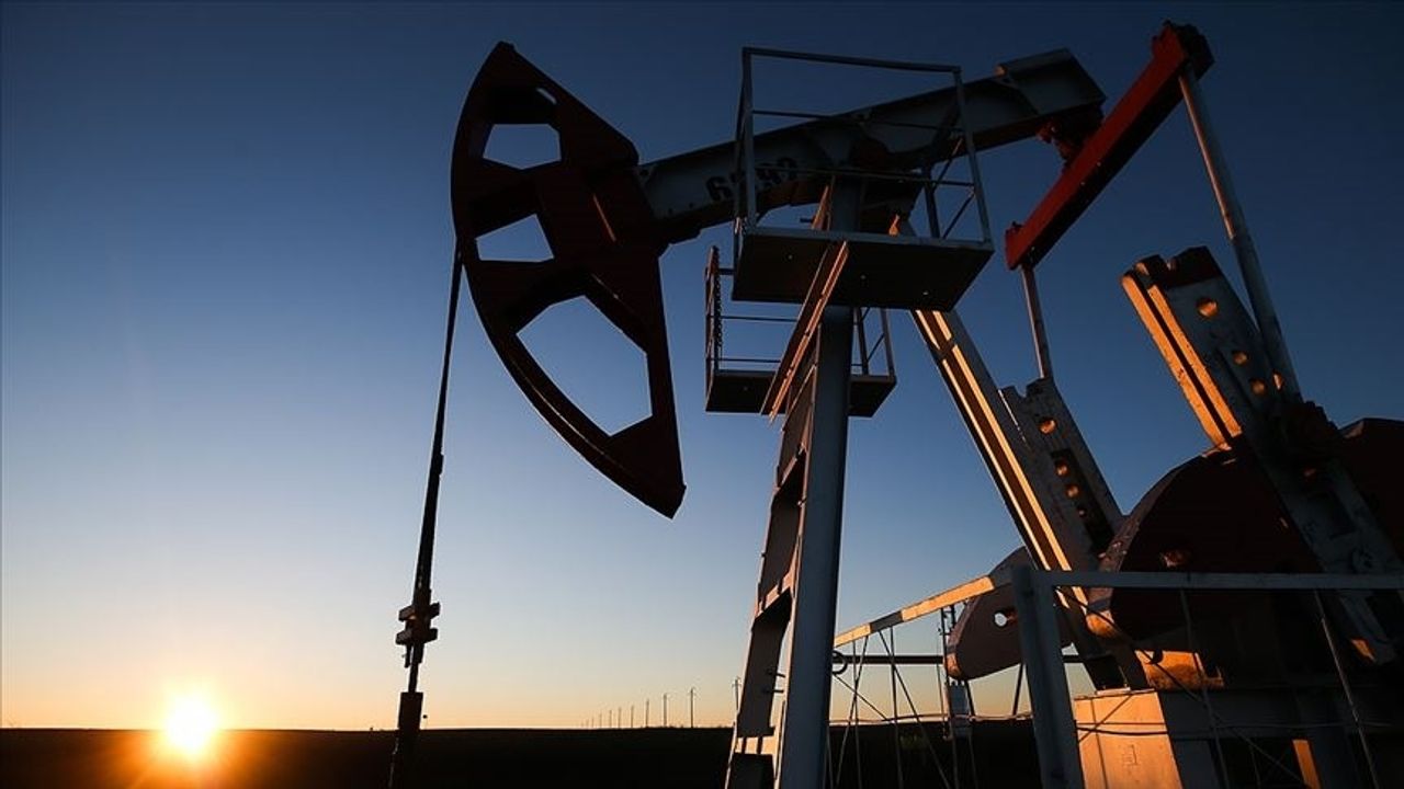 Brent petrolün varil fiyatı 87,06 dolar