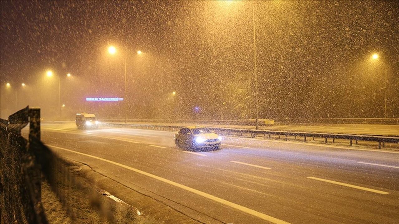İstanbul’da kar başladı