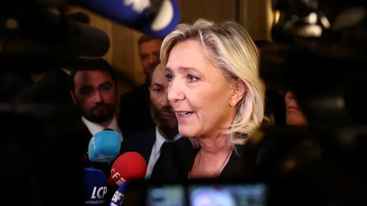 Fransız milletvekilleri tartışmalı göç reformunu kabul etti