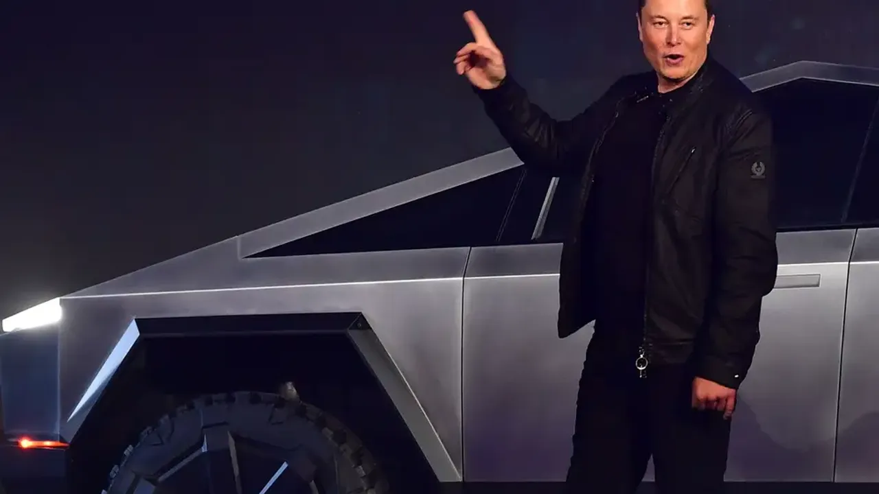 Elon Musk, Cybertruck'a su üzerinde seyahat yeteneği ekleyecek