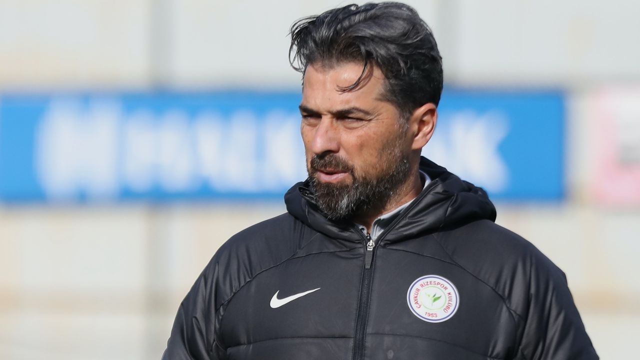 Çaykur Rizespor Teknik Direktörü İlhan Plaut: Galibiyet yaşattığımız için kutluyuz