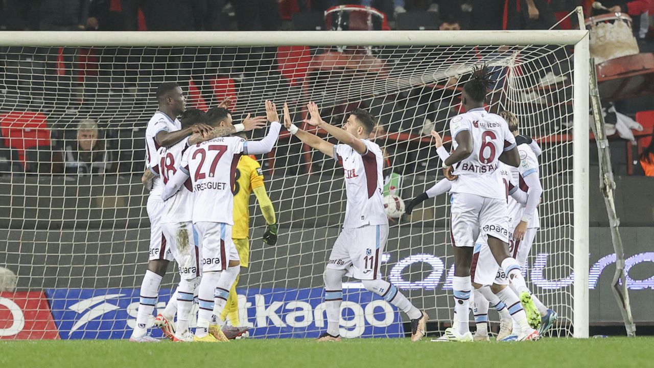 Trabzonspor, 3 puanı 3 golle aldı