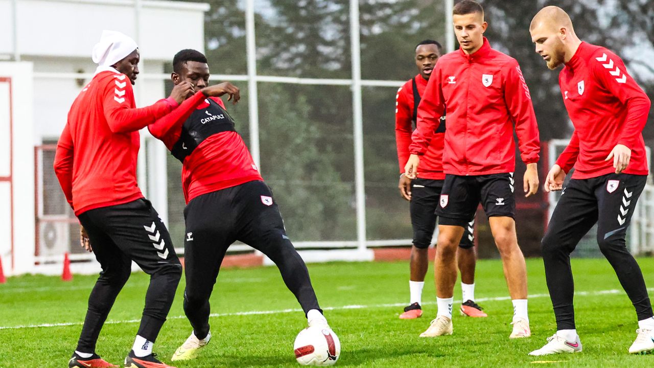 Samsunspor, yarın Fatih Karagümrük'ü konuk edecek