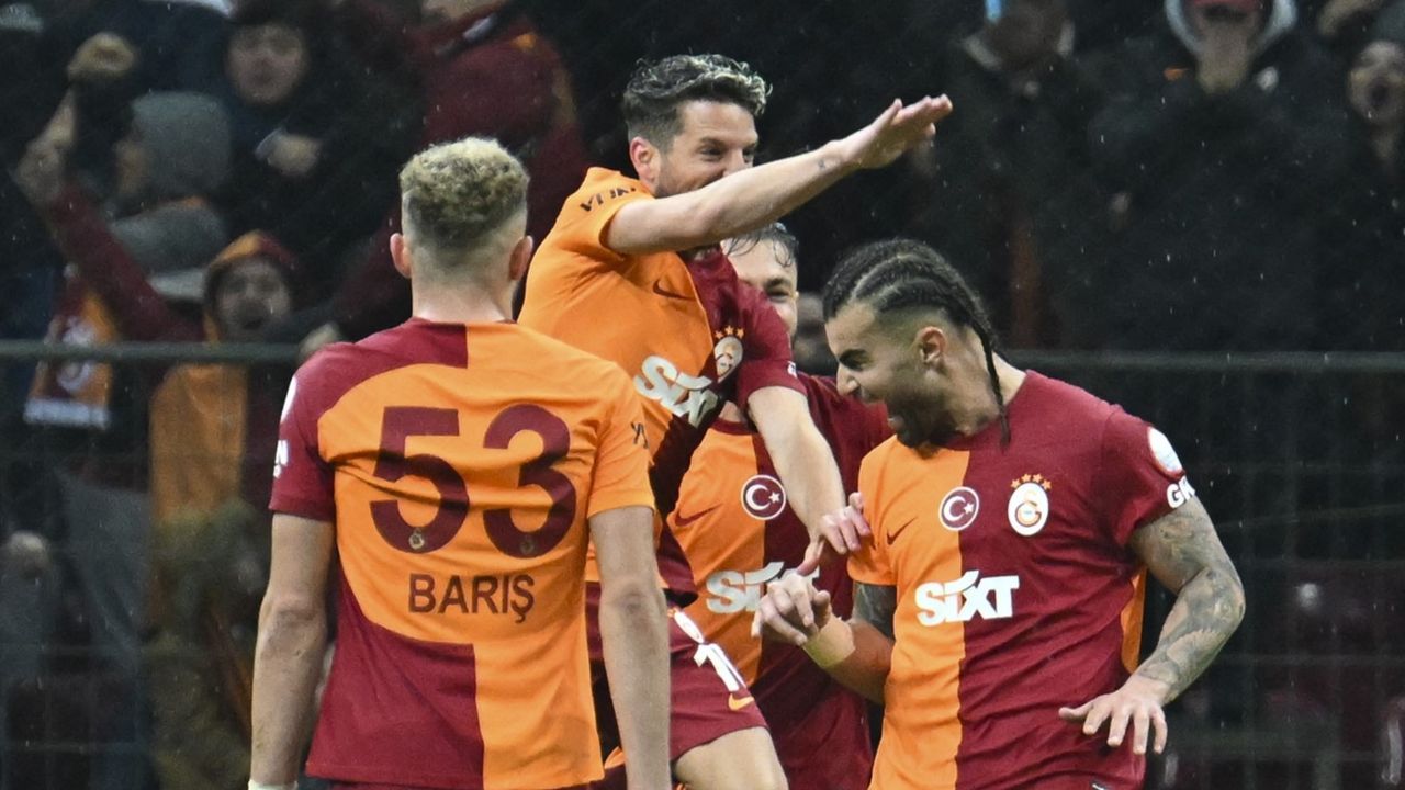 Galatasaray, sahasında rahat kazandı