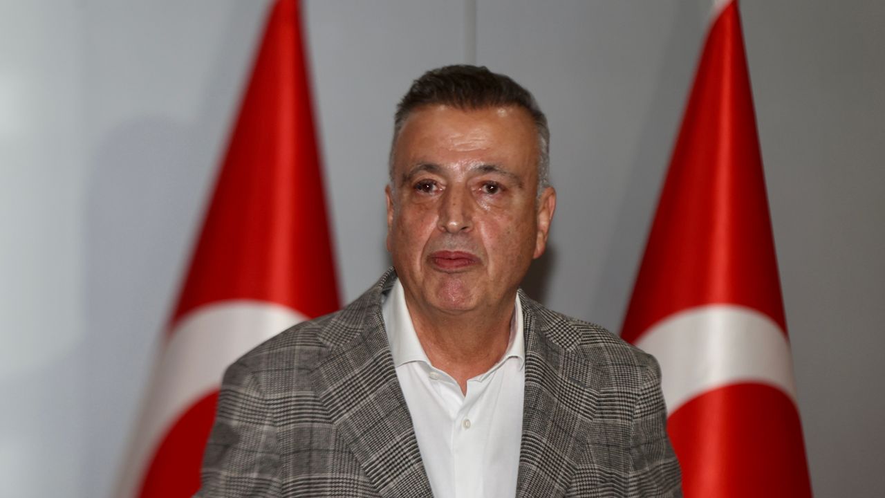 CHP'den istifa eden Ataşehir Belediye Başkanı İlgezdi'den "Ekrem İmamoğlu" açıklaması
