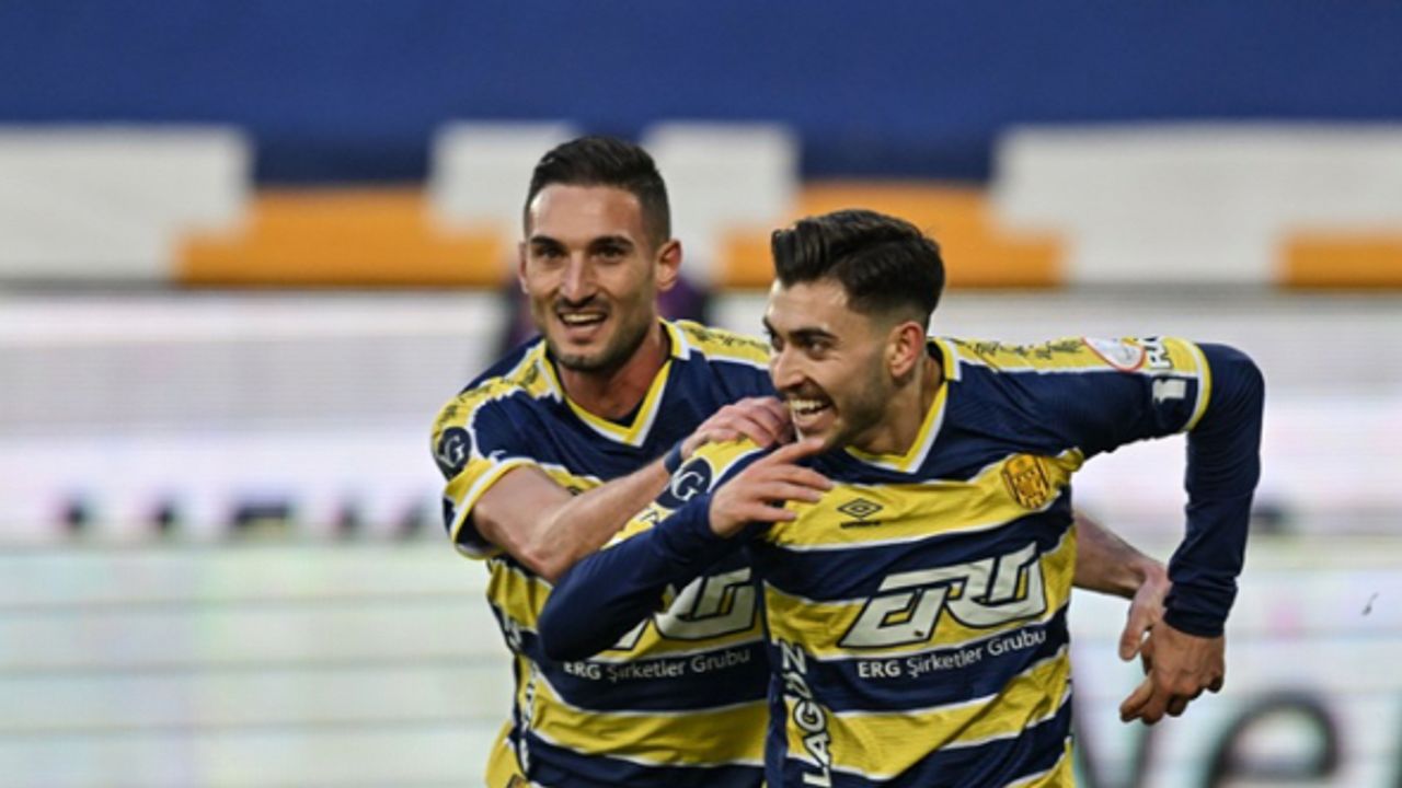 İlk yarı sonucu: MKE Ankaragücü 1 - Fatih Karagümrük 0