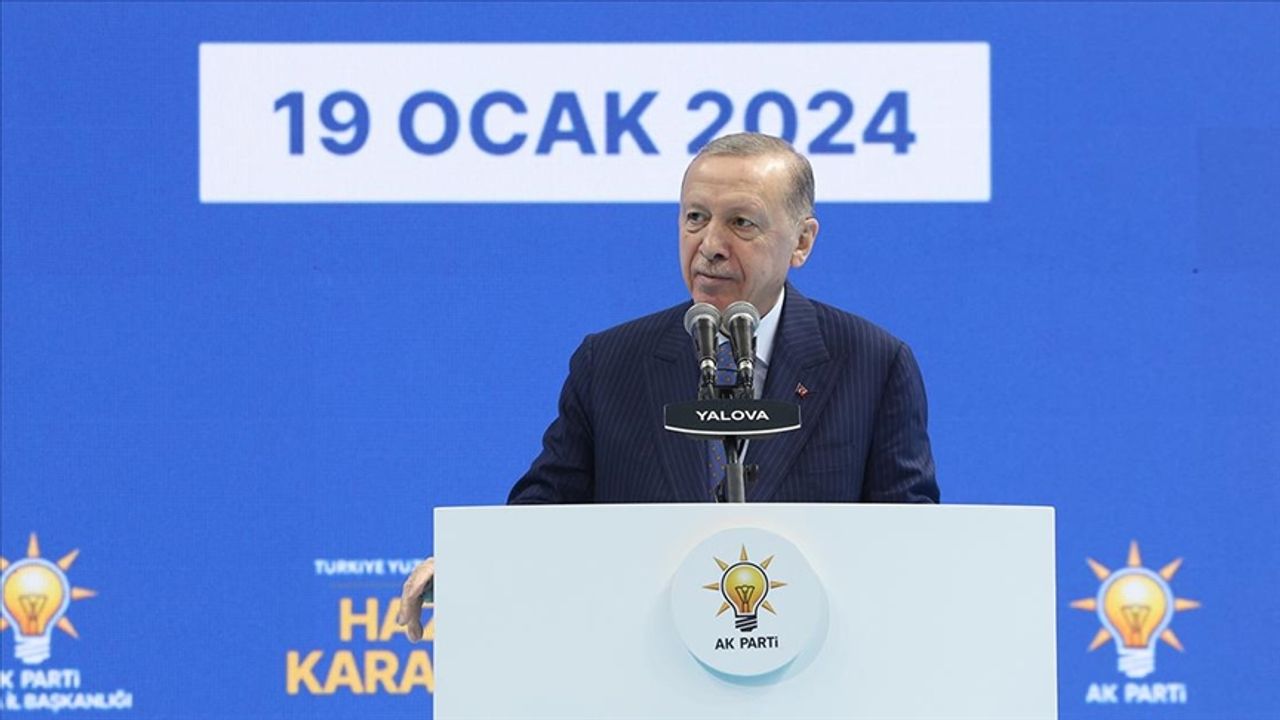 Cumhurbaşkanı Erdoğan: Ülkemizin siyasi istikrarını, güvenliğini tehdit eden hiçbir hadise tesadüf değildir