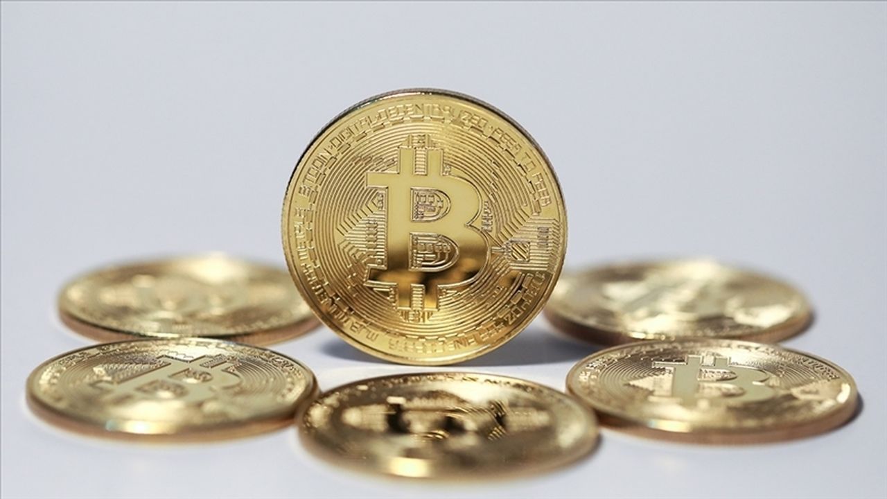 Bitcoin, ETF emirlerinin gelmeye başlamasıyla 48 bin doları aştı