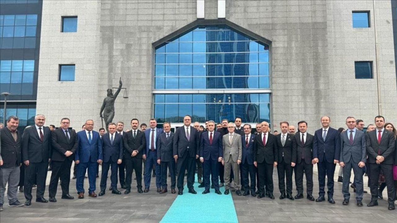 Anadolu Cumhuriyet Başsavcılığı'nda devir teslim töreni yapıldı
