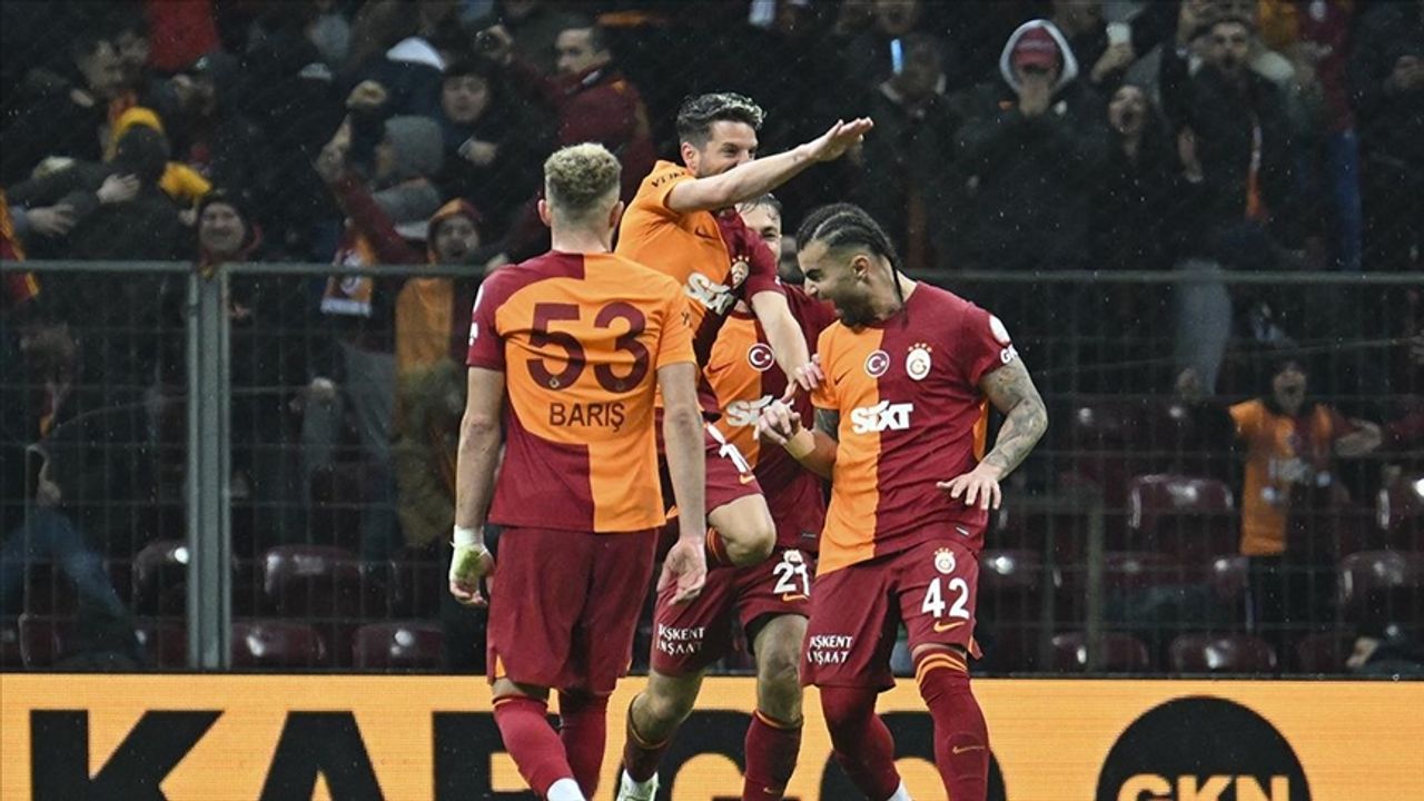 Galatasaray, Konyaspor'u 3-0'la geçti