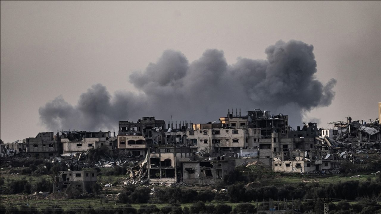 İsrail savaş uçaklarının Refah'ta bir ailenin evini bombalaması sonucu 19 kişi öldü