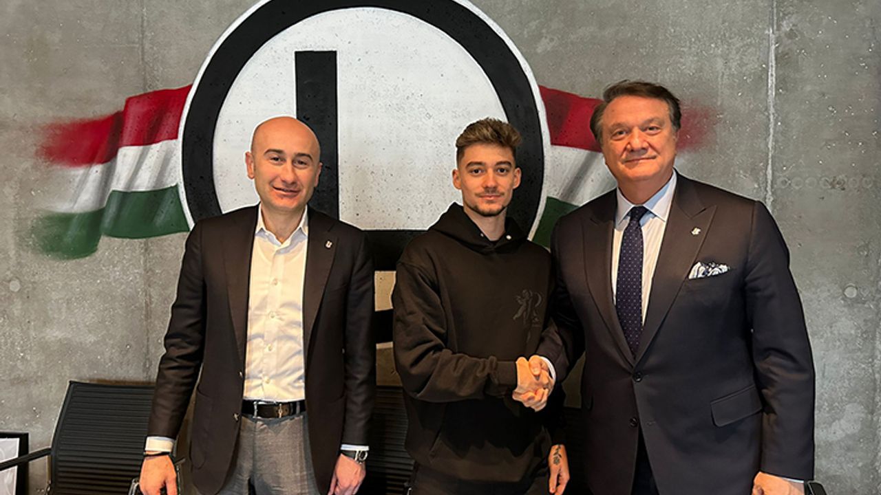 Beşiktaş'ın yeni transferi Ernest Muci, İstanbul'a geldi